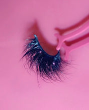 Load image into Gallery viewer, Beautiful Lash Applicator { metal }